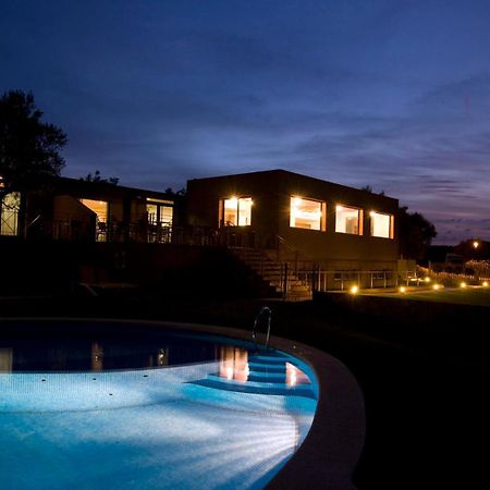 Hotel Vilar Riu De Baix Flix Екстериор снимка