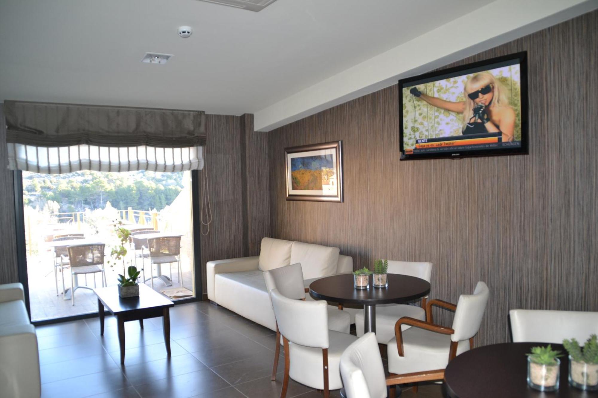 Hotel Vilar Riu De Baix Flix Екстериор снимка